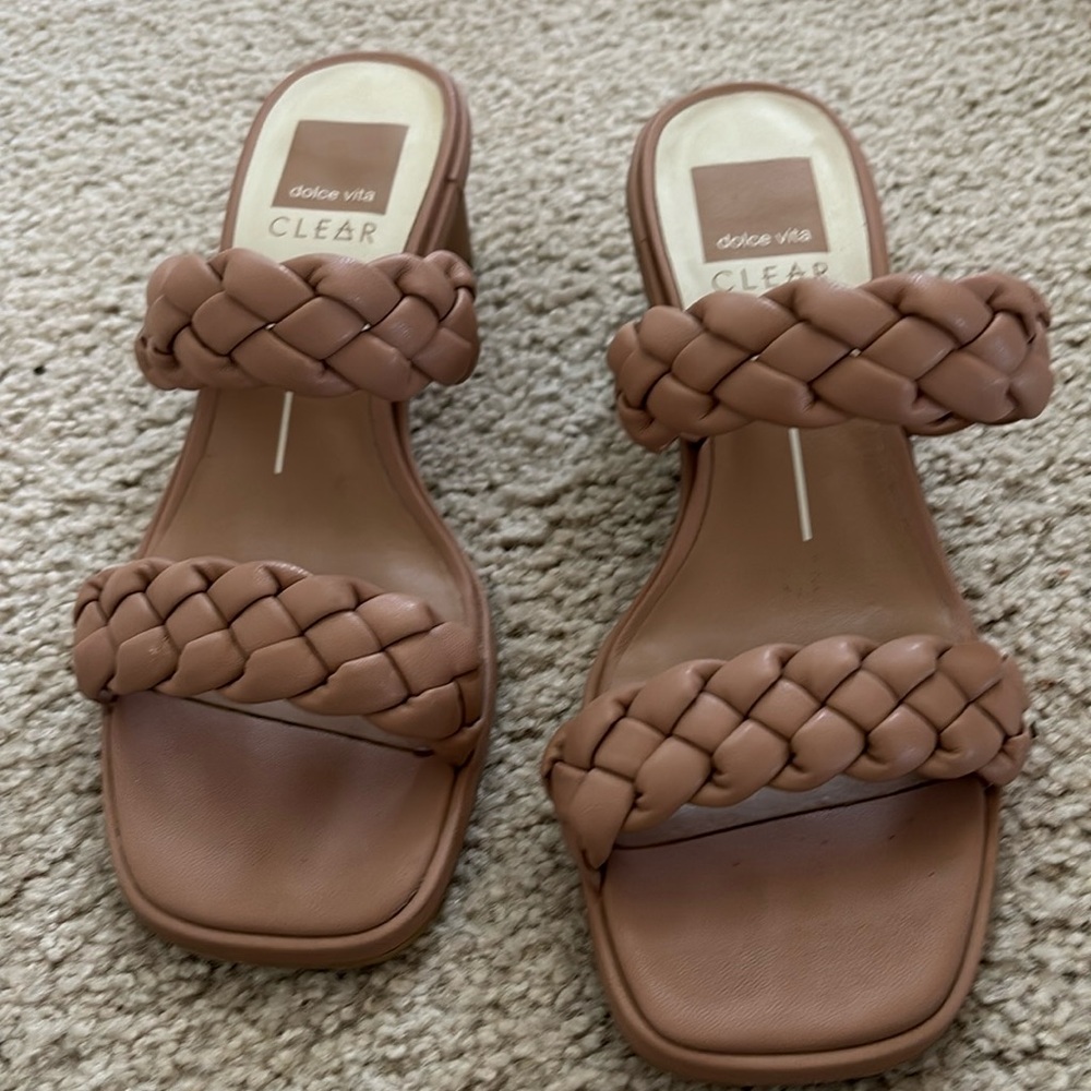 Dolce vita Sandals